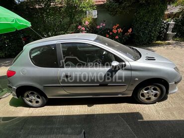 Peugeot 206, 750 €, 2002. Hečbek, Benzin | 1400 cm3, 320.590 km, 55kW (75 KS), Manuelni 5 brzina, 2/3 vrata, 5 sedišta, Grocka