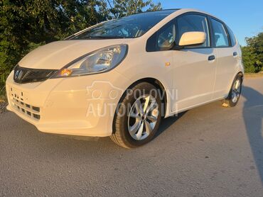 Honda Jazz 1.2, 5.290 €, 2013. Hečbek, Benzin | 1198 cm3, 193.473 km, 66kW (90 KS), Manuelni 5 brzina, 4/5 vrata, 5 sedišta, Novi Sad