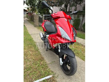 Peugeot Jet Force 50 (može zamena), 1.499 €, 2005. , 49 cm3, 49 km, 4kW (5 KS), Moped, Novi Sad