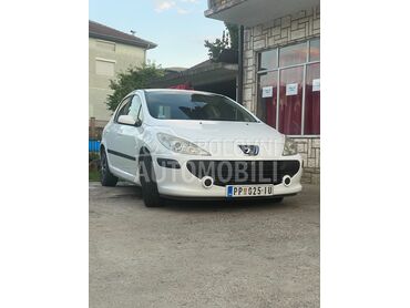 Peugeot 307 (može zamena), 2.700 €, 2008. Limuzina, Dizel | 1580 cm3, 195.000 km, 80kW (109 KS), Manuelni 5 brzina, 4/5 vrata, 5 sedišta, Prijepolje