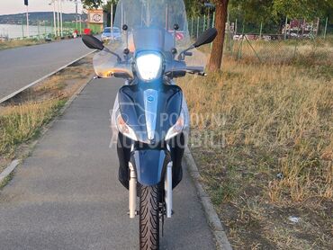 Piaggio Medley, 2.000 €, 2016. , 125 cm3, 63.380 km, 11kW (15 KS), Scooter, Palilula