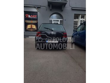 Volkswagen Golf 4 (može zamena), 1.350 €, 2001. Limuzina, Benzin | 1600 cm3, 420.000 km, 78kW (106 KS), Manuelni 5 brzina, 4/5 vrata, 5 sedišta, Bačko Gradište