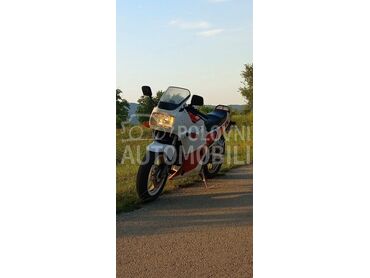 Yamaha FZ 750 (može zamena), 3.900 €, 1992. , 750 cm3, 20.050 km, 60kW (82 KS), Sport / Super sport, Trstenik