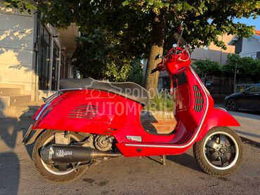 Vespa Gts 300, 4.750 €, 2016. , 300 cm3, 28.300 km, 18kW (24 KS), Scooter, Niš