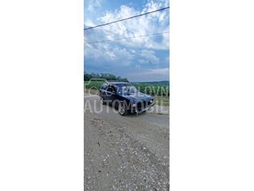 Zastava Yugo 55 1.3 efi (može zamena), 1.650 €, 2003. Hečbek, Benzin + Gas (TNG) | 1300 cm3, 150.000 km, 55kW (75 KS), Manuelni 5 brzina, 2/3 vrata, 5 sedišta, Batočina