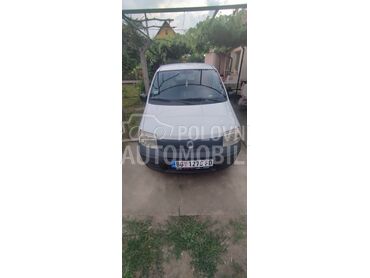 Fiat Panda Domace table, 2.000 €, 2008. Limuzina, Benzin | 1108 cm3, 83.400 km, 39kW (53 KS), Manuelni 5 brzina, 4/5 vrata, 2 sedišta, Obrenovac