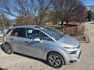 Citroen C4 Picasso 1.6hdi, 7.600 €, 2015. Monovolumen (MiniVan), Dizel | 1560 cm3, 2.900.000 km, 85kW (116 KS), Automatski / poluautomatski, 4/5 vrata, 5 sedišta, Bajina Bašta