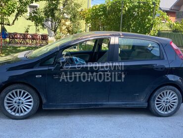 Fiat Grande Punto, 1.300 €, 2007. Hečbek, Dizel | 1248 cm3, 250.000 km, 66kW (90 KS), Manuelni 6 brzina, 4/5 vrata, 5 sedišta, Beograd