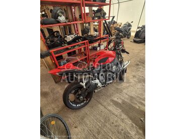 Suzuki gsxr 600 k7, 2.300 €, 2008. , 599 cm3, 50.000 km, 92kW (125 KS), Sport / Super sport, Inđija