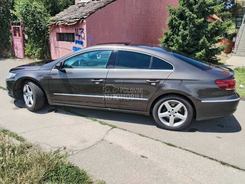 Volkswagen Passat CC 2.0 TDI