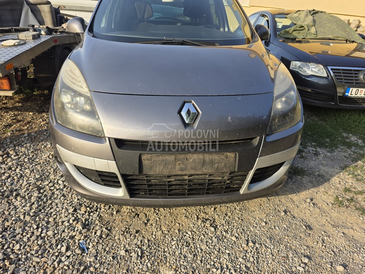 prednji branik za Renault Scenic od 2009. do 2012. god.