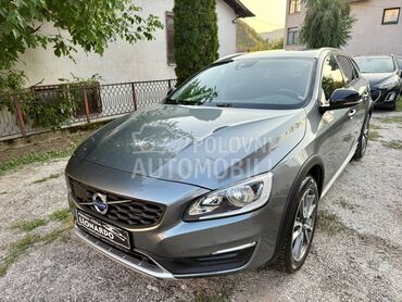 Volvo V60 Cross Country 2.0 D, 12.990 €, 2016. Karavan, Dizel | 1969 cm3, 161.000 km, 140kW (190 KS), Automatski / poluautomatski, 4/5 vrata, 5 sedišta, Aranđelovac
