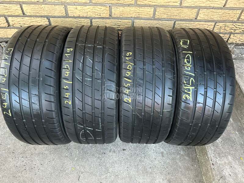 Lassa 245/40 R19 Letnja