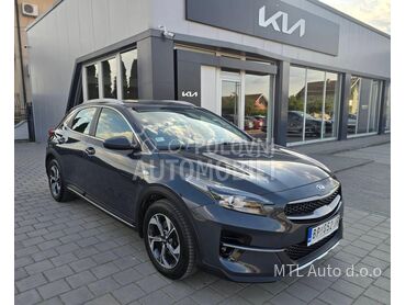 Kia XCeed 1.0 T-GDI SMART, 14.900 €, 2019. Džip/SUV, Benzin | 998 cm3, 130.202 km, 88kW (120 KS), Manuelni 6 brzina, 4/5 vrata, 5 sedišta, Veternik