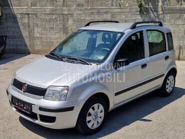 Fiat Panda 1.1 8V  0DLIČNA (može zamena), 2.900 €, 2009. Hečbek, Benzin | 1108 cm3, 170.000 km, 40kW (54 KS), Manuelni 5 brzina, 4/5 vrata, 5 sedišta, Novi Beograd