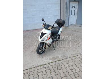 Peda Shark, 420 €, 2008. , 49 cm3, 27.000 km, 3kW (4 KS), Scooter, Jagodina