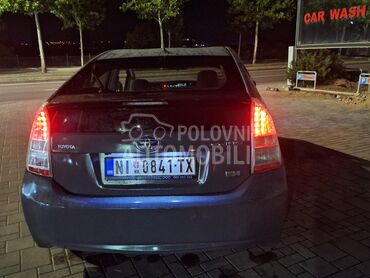 Toyota Prius 1.8 (može zamena), 6.500 €, 2009. Hečbek, Hibridni pogon (benzin) | 1796 cm3, 552.000 km, 78kW (106 KS), Automatski / poluautomatski, 4/5 vrata, 5 sedišta, Niš