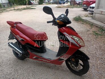 Sprint PHANTOM (može zamena), 600 €, 2008. , 49 cm3, 17.854 km, 19kW (26 KS), Scooter, Novi Sad