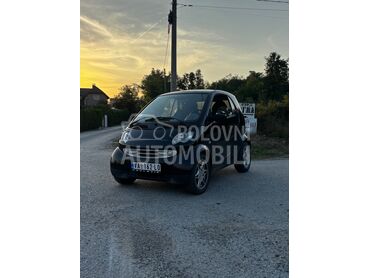Smart ForTwo, 1.800 €, 2003. Kupe, Benzin | 698 cm3, 127.600 km, 45kW (61 KS), Automatski / poluautomatski, 2/3 vrata, 2 sedišta, Valjevo