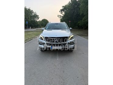 Mercedes Benz ML 350 (može zamena), 22.500 €, 2012. Džip/SUV, Dizel | 2987 cm3, 320.457 km, 190kW (258 KS), Automatski / poluautomatski, 4/5 vrata, 5 sedišta, Jabuka