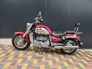 Triumph Rocket 3 Classic, 8.000 €, 2005. , 2294 cm3, 43.205 km, 103kW (140 KS), Chopper / Cruiser, Niš