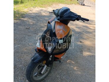 Baotian BT49QT-18 EL (može zamena), 550 €, 2011. , 49 cm3, 13.000 km, 4kW (5 KS), Scooter, Mačkovac