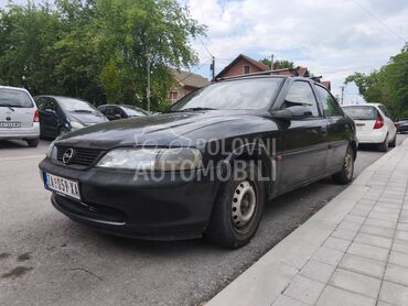 Opel Vectra B, 300 €, 1996. Limuzina, Benzin + Gas (TNG) | 1600 cm3, 400.000 km, 74kW (101 KS), Manuelni 5 brzina, 4/5 vrata, 5 sedišta, Zaječar