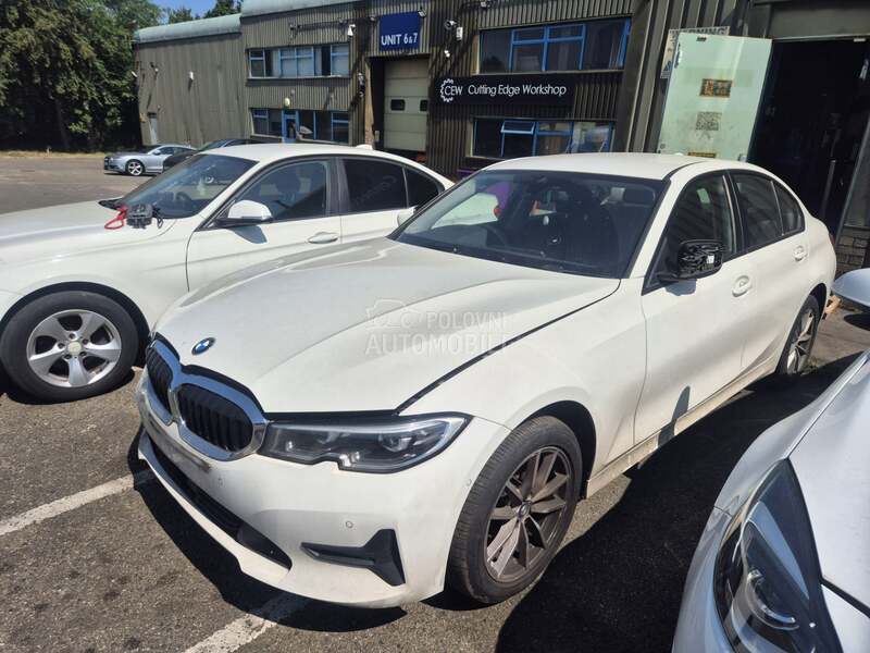 BMW 320 - kompletan auto u delovima