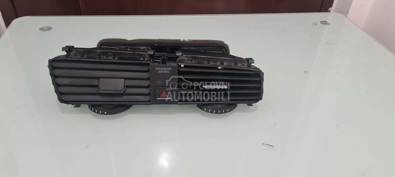 Resetka ventilacije za Volkswagen Golf 7 od 2012. do 2020. god. - 5G1815735G