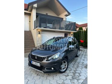 Peugeot 2008 Crossway (može zamena), 9.900 €, 2019. Džip/SUV, Benzin | 1199 cm3, 175.000 km, 96kW (131 KS), Manuelni 6 brzina, 4/5 vrata, 5 sedišta, Beograd