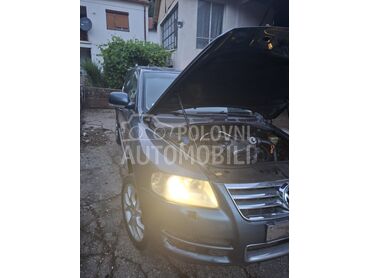 Volkswagen Touareg, Po dogovoru, 2004. Džip/SUV, Dizel | 2460 cm3, 285.000 km, 128kW (174 KS), Automatski / poluautomatski, 4/5 vrata, 5 sedišta, Sokobanja