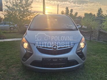 Opel Zafira Zafira 1.4 Tourer (može zamena), 5.599 €, 2011. Monovolumen (MiniVan), Benzin + Gas (TNG) | 1362 cm3, 230.370 km, 103kW (140 KS), Manuelni 6 brzina, 4/5 vrata, 7 sedišta, Obrenovac