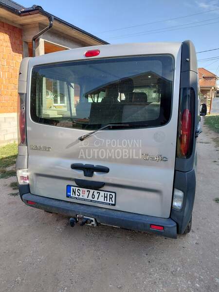 Gepek vrata Vivaro