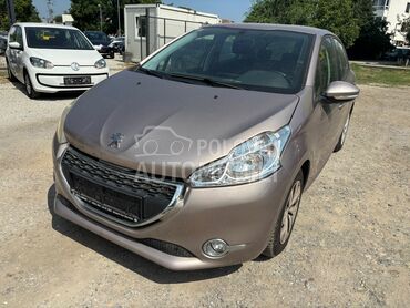 Peugeot 208 1.2, 3.750 €, 2014. Hečbek, Benzin | 1199 cm3, 175.000 km, 60kW (82 KS), Manuelni 5 brzina, 4/5 vrata, 5 sedišta, Veternik