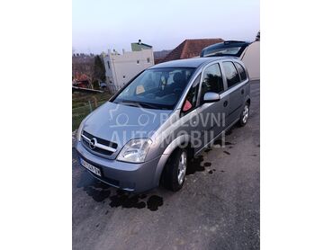 Opel Meriva, 1.600 €, 2004. Limuzina, Benzin | 1600 cm3, 220.000 km, 74kW (101 KS), Manuelni 5 brzina, 4/5 vrata, 5 sedišta, Valjevo