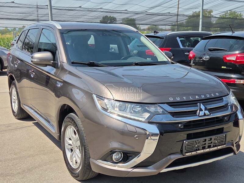 Mitsubishi Outlander 2.0B PLUG IN HIBRID