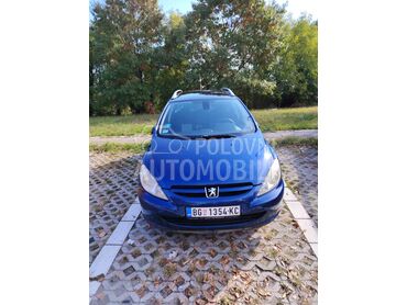 Peugeot 307 2.0, 1.800 €, 2005. Karavan, Benzin | 1997 cm3, 212.400 km, 100kW (136 KS), Manuelni 5 brzina, 4/5 vrata, 7 sedišta, Lazarevac
