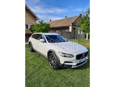 Volvo V90 Cross Country (može zamena), 22.499 €, 2018. Karavan, Dizel | 2000 cm3, 245.550 km, 140kW (190 KS), Automatski / poluautomatski, 4/5 vrata, 5 sedišta, Feketić