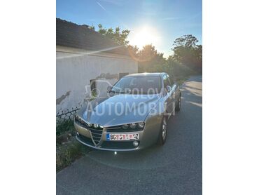 Alfa Romeo 159, 3.350 €, 2008. Limuzina, Dizel | 1910 cm3, 262.520 km, 110kW (150 KS), Manuelni 6 brzina, 4/5 vrata, 5 sedišta, Beograd