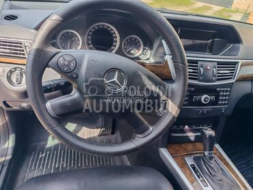 Mercedes Benz E 200 E 200 NGT, 13.500 €, 2012. Limuzina, Benzin + Metan (CNG) | 1800 cm3, 271.393 km, 96kW (131 KS), Automatski / poluautomatski, 4/5 vrata, 5 sedišta, Čenta