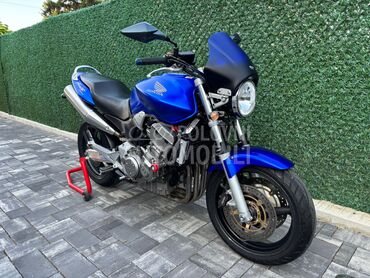 Honda Hornet 900, 3.150 €, 2004. , 900 cm3, 31.763 km, 81kW (110 KS), Naked, Aleksinac