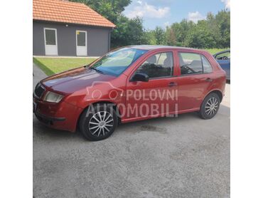 Škoda Fabia 1.4mpi (može zamena), 1.200 €, 2002. Hečbek, Benzin | 1397 cm3, 250.000 km, 44kW (60 KS), Manuelni 5 brzina, 4/5 vrata, 5 sedišta, Obrenovac