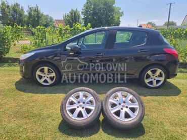 Peugeot 308 2.0HDI (može zamena), 3.800 €, 2008. Hečbek, Dizel | 1997 cm3, 202.000 km, 100kW (136 KS), Manuelni 6 brzina, 4/5 vrata, 5 sedišta, Beograd