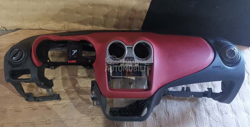 Instrument tabla za Alfa Romeo MiTo od 2008. do 2014. god.