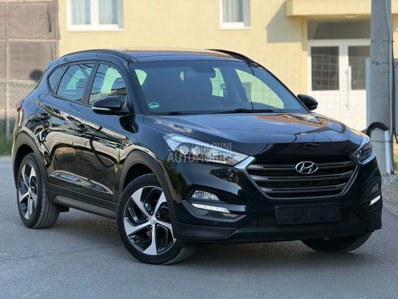 Hyundai Tucson 2.0 CRDI/PANO/4X4