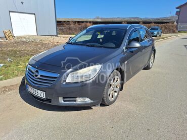 Opel Insignia, 4.550 €, 2009. Karavan, Benzin + Gas (TNG) | 1800 cm3, 298.950 km, 103kW (140 KS), Manuelni 5 brzina, 4/5 vrata, 5 sedišta, Knjaževac