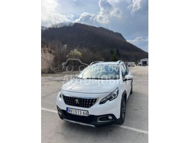 Peugeot 2008, 8.300 €, 2016. Džip/SUV, Dizel | 1560 cm3, 200.000 km, 88kW (120 KS), Automatski / poluautomatski, 4/5 vrata, 5 sedišta, Nova Varoš