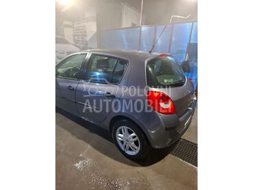 Renault Clio (može zamena), 2.500 €, 2006. Hečbek, Benzin | 1149 cm3, 260.000 km, 55kW (75 KS), Manuelni 5 brzina, 4/5 vrata, 5 sedišta, Aranđelovac
