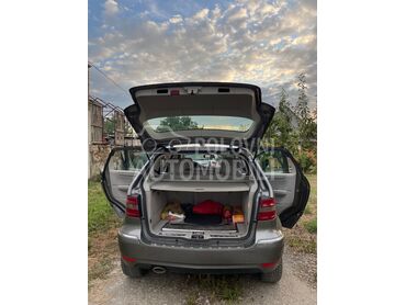 Mercedes Benz B 200, Po dogovoru, 2008. Monovolumen (MiniVan), Dizel | 2000 cm3, 283.000 km, 103kW (140 KS), Manuelni 6 brzina, 4/5 vrata, 5 sedišta, Zrenjanin