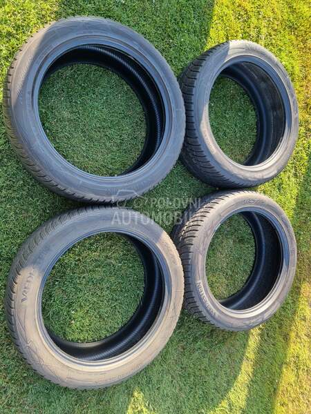 Vredestein 265/45 R21 Zimska